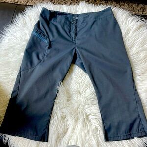 Lija golf capri size 12